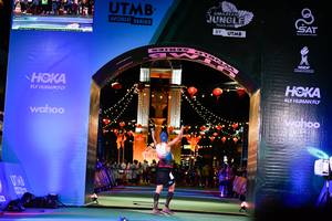 BIB: 122, 105
                            <button type="button" onclick="openModal(21897996)" class="btn btn-primary btn-sm float-right btn-popup" data-toggle="modal" data-target=".modal-high-quality">
                        <i class="fas fa-shopping-cart"></i> Add to Cart
                    </button>
                                            <button type="button" onclick="isThisMe(21897996, true)" class="btn btn-success btn-sm float-right btn-popup btn-isme hidden" data-toggle="tooltip" data-placement="bottom" title="นี่คือรูปของคุณใช่ไหม คลิกที่นี่เพื่อเอาเข้าอัลบั้ม">
                        <i class="fas fa-plus"></i> Add to album
                    </button>
                    <button type="button" onclick="isThisMe(21897996, false)" class="btn btn-warning btn-sm float-right btn-popup btn-isnotme hidden">
                        <i class="fas fa-ban"></i> Remove from album
                    </button>